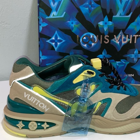 Louis Vuitton Trail Sneaker size 10